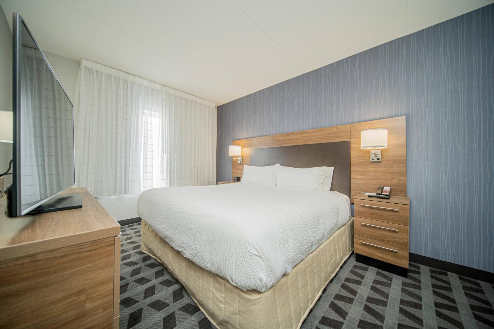 Towneplace Suites By Marriott Brantford And Conference Centre Esterno foto