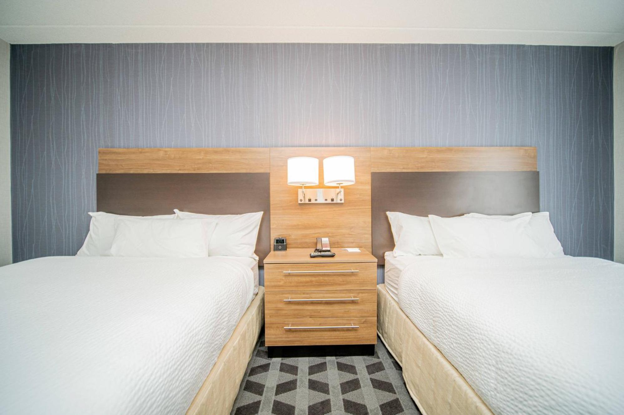 Towneplace Suites By Marriott Brantford And Conference Centre Esterno foto