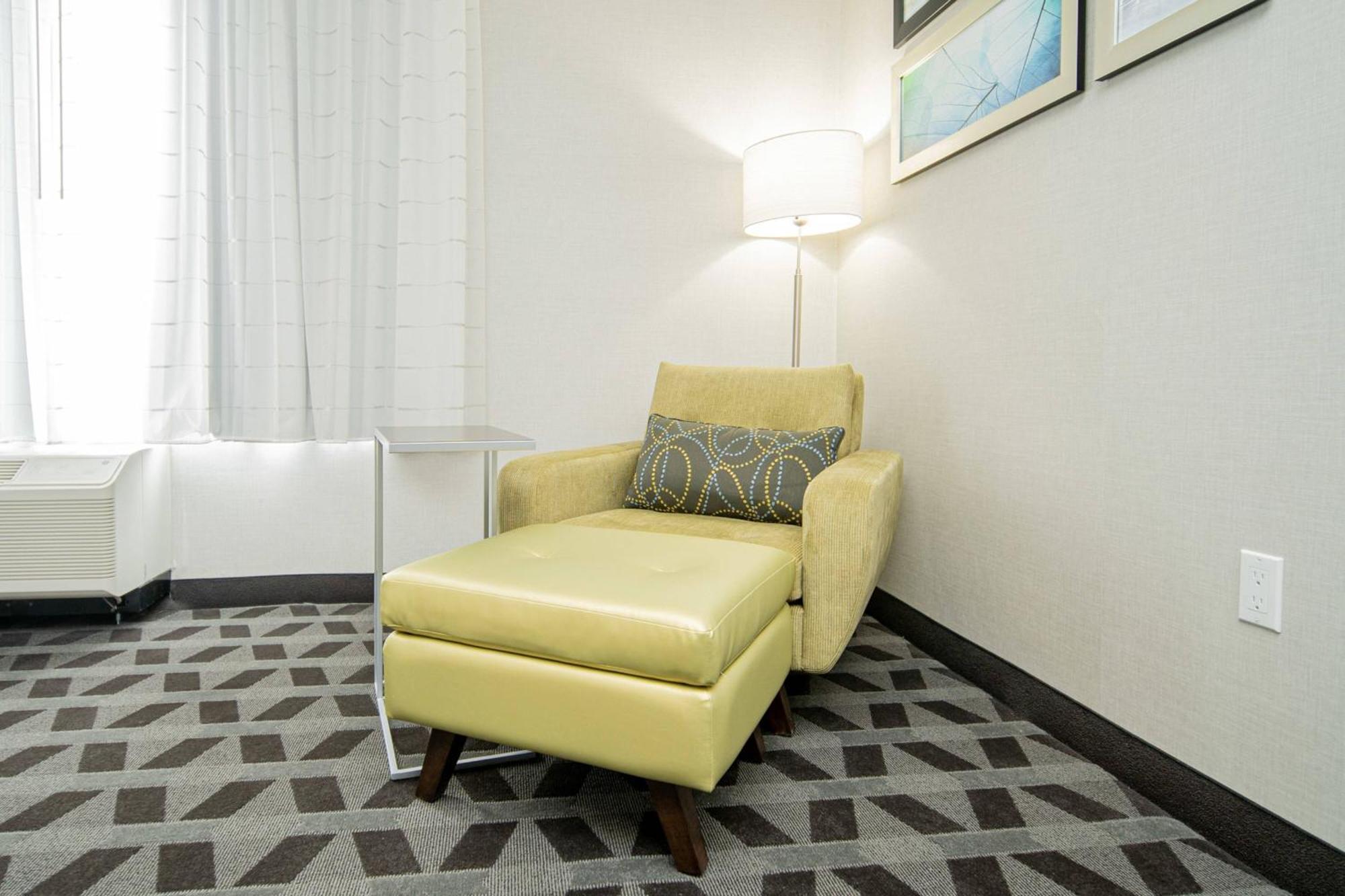 Towneplace Suites By Marriott Brantford And Conference Centre Esterno foto