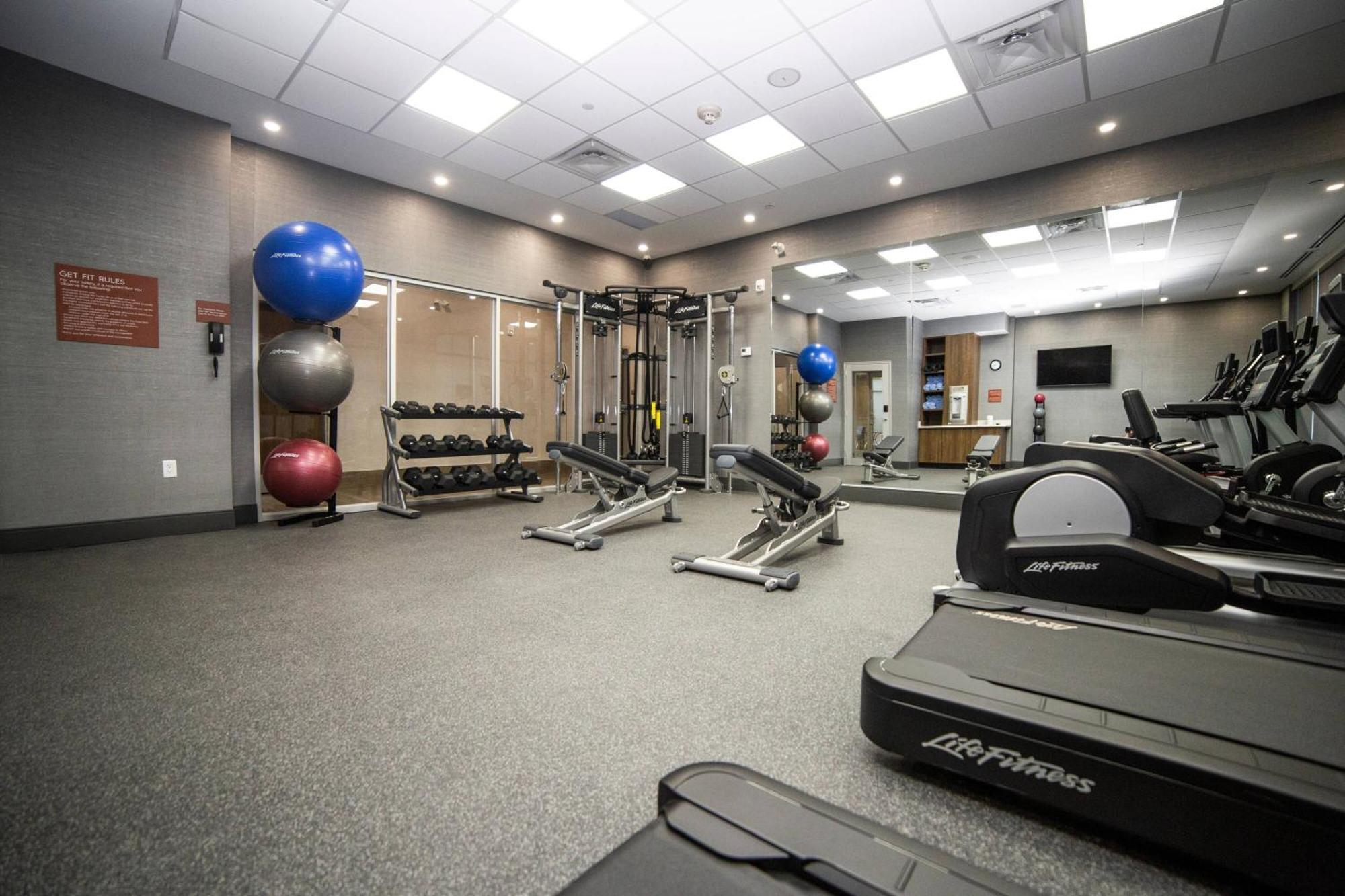 Towneplace Suites By Marriott Brantford And Conference Centre Esterno foto